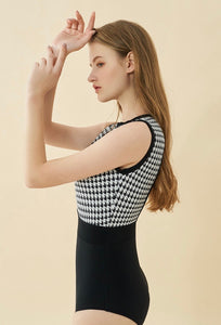 vintage non-wired one-piece swimsuit | Maillot de bain une pièce | Houndstooth swimwear